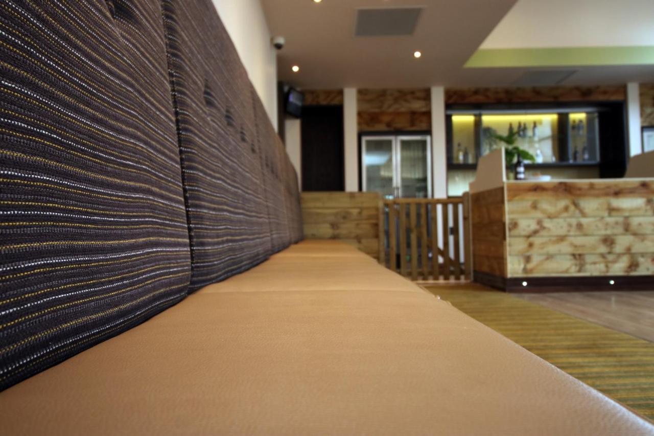 Silurian Hotel Newport Newport  Exteriör bild